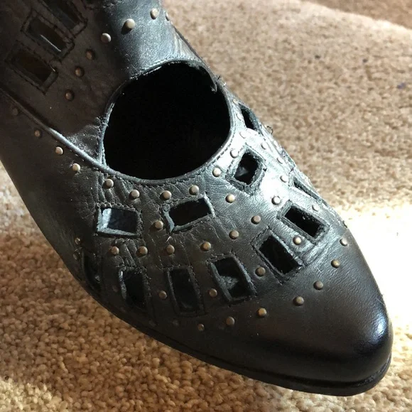 Sbicca Vintage Collection Ankle Booties - Picture 3 of 6